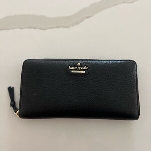 Kate Spade Black Leather Zip Wallet